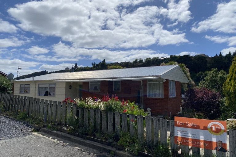 Photo of property in 366 Kaikorai Valley Road, Bradford, Dunedin, 9011