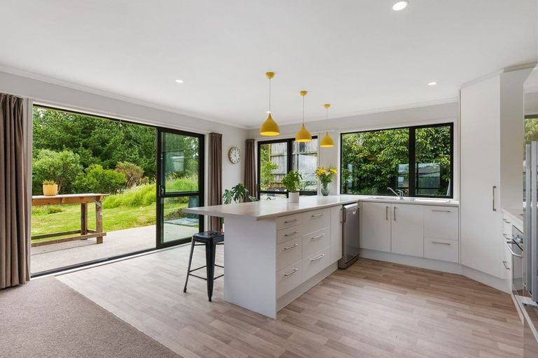 Photo of property in 76 Maire Road, Orewa, 0931