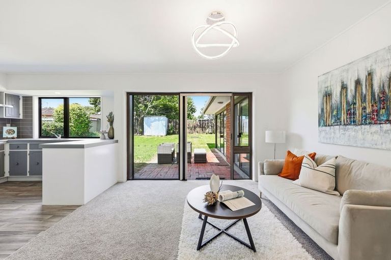 Photo of property in 178 Prince Regent Drive, Farm Cove, Auckland, 2012