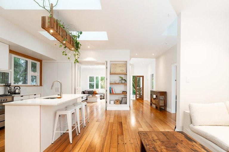 Photo of property in 1/121 Hataitai Road, Hataitai, Wellington, 6021