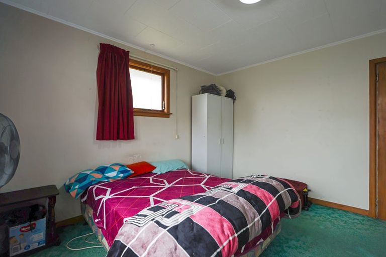 Photo of property in 71 Mcmurdo Street, Tinwald, Ashburton, 7700