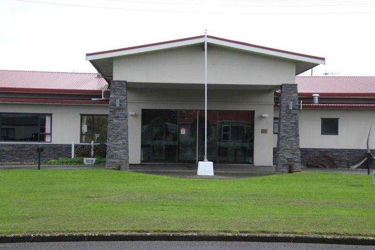 Photo of property in 1-3 Easton Street, Foxton, 4814