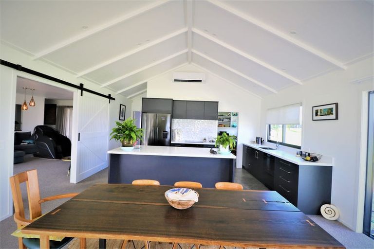 Photo of property in 70 Leeward Drive, Whitianga, 3510