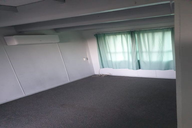 Photo of property in 40a/4 West Coast Road, Glen Eden, Auckland, 0602