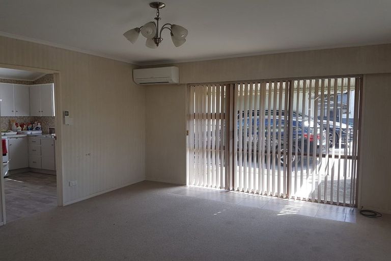 Photo of property in 1/58 Great South Road, Papakura, 2110