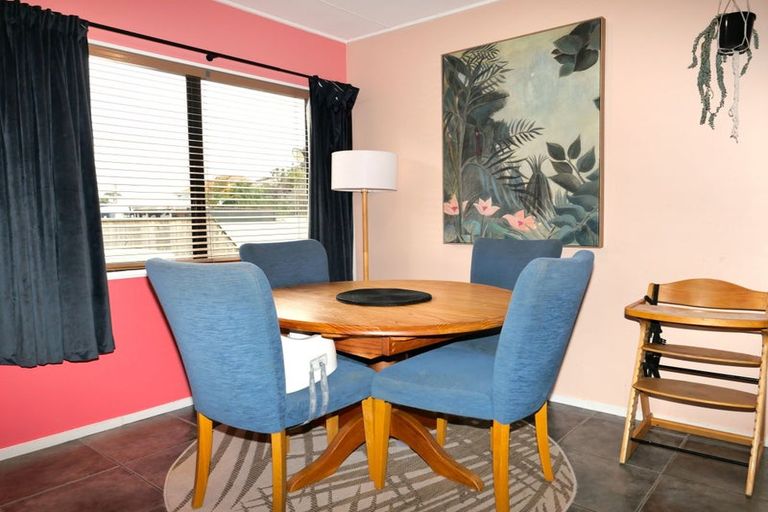 Photo of property in 95a Renown Road, Raumati South, Paraparaumu, 5032