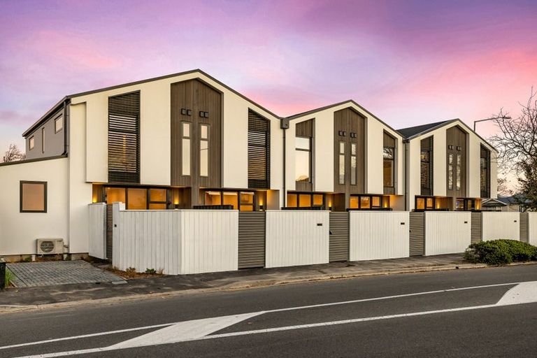 Photo of property in 6/2 Courtenay Street, St Albans, Christchurch, 8014