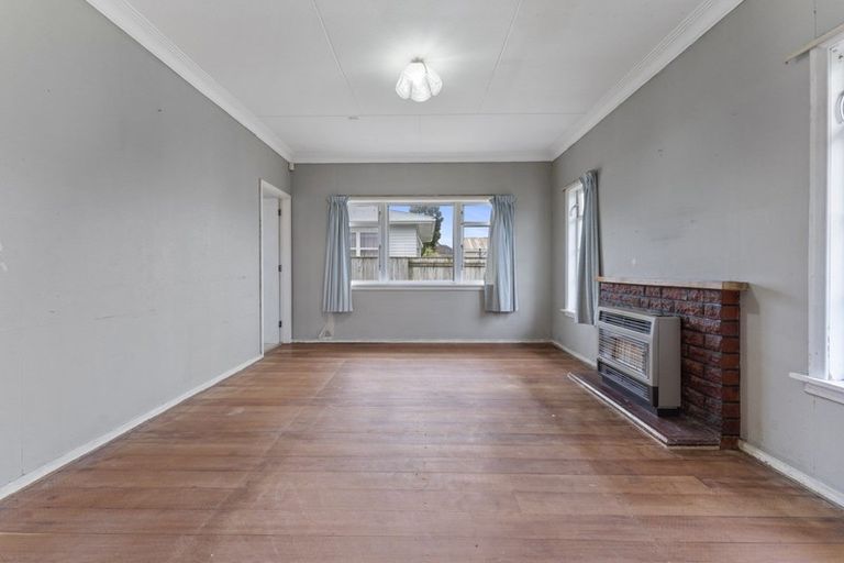 Photo of property in 5 Graham Street, Levin, 5510