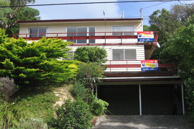 Photo of property in 11b Doris Gordon Crescent, Crofton Downs, Wellington, 6035