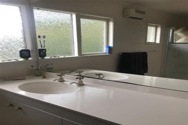 Photo of property in 24 Quail Drive, Albany Heights, Auckland, 0632