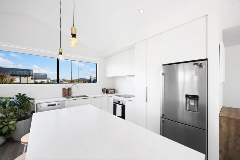 Photo of property in 37 Ruru Street, Cambridge, 3434