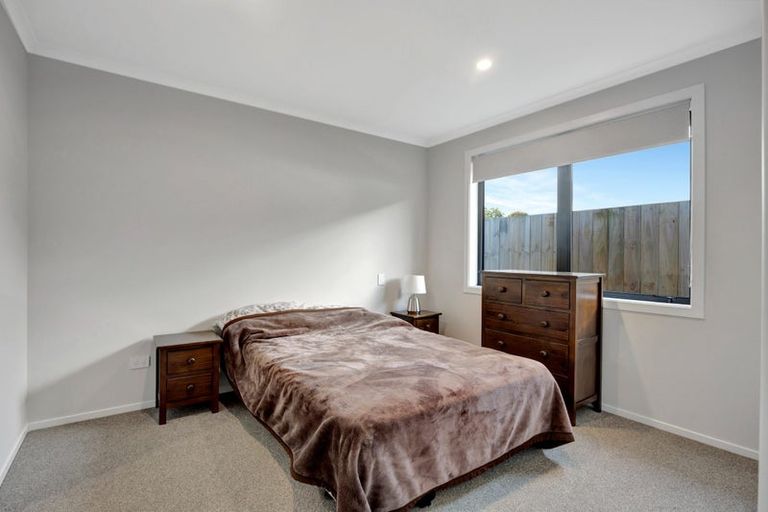 Photo of property in 2u2 Grange Avenue, Nawton, Hamilton, 3200