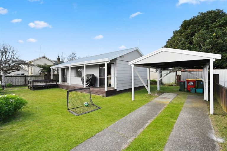 Photo of property in 10b Claude Street, Fairfield, Hamilton, 3214