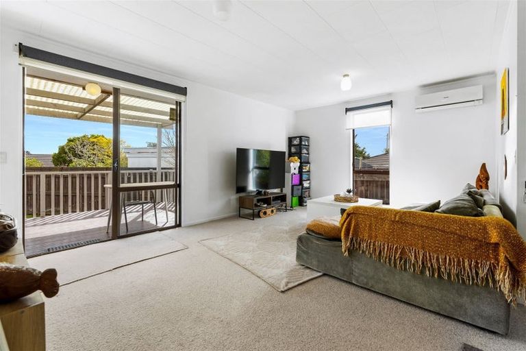 Photo of property in 63c/1 Colwill Road, Massey, Auckland, 0614