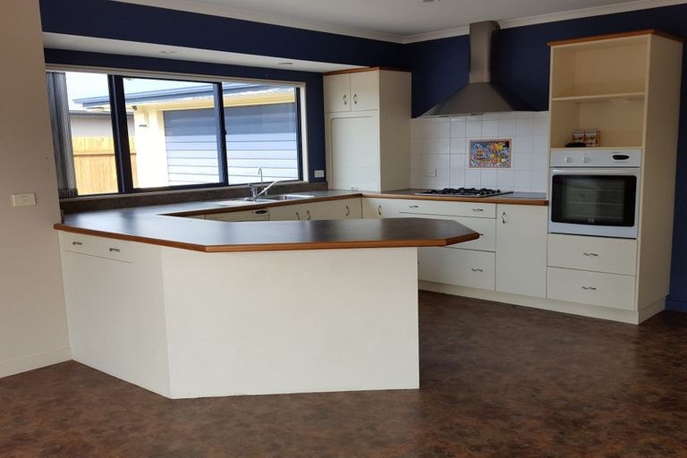 Photo of property in 27 Parnell Heights Drive, Kelvin Grove, Palmerston North, 4414