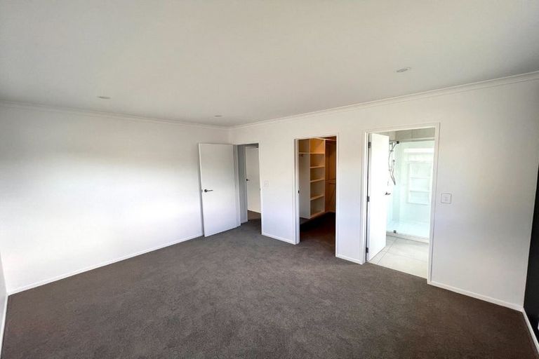 Photo of property in 15 Taikura Avenue, Red Beach, 0932