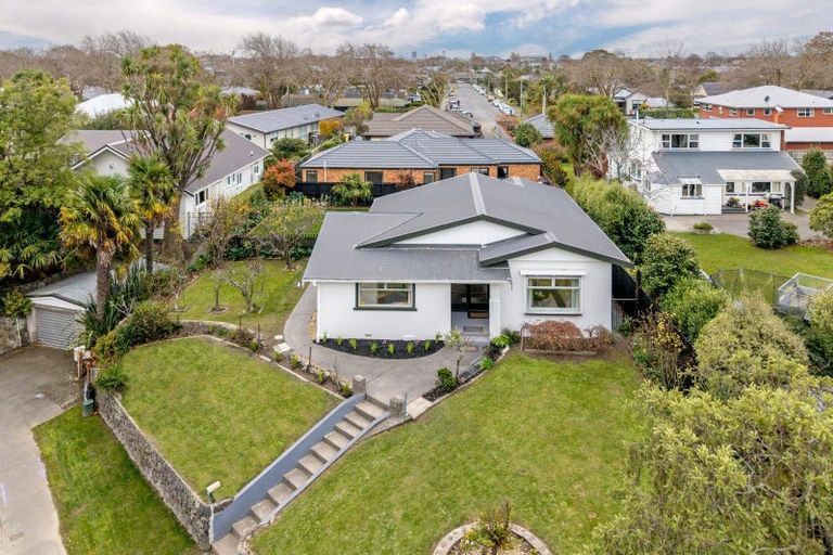 Photo of property in 43 Waimea Terrace, Beckenham, Christchurch, 8023