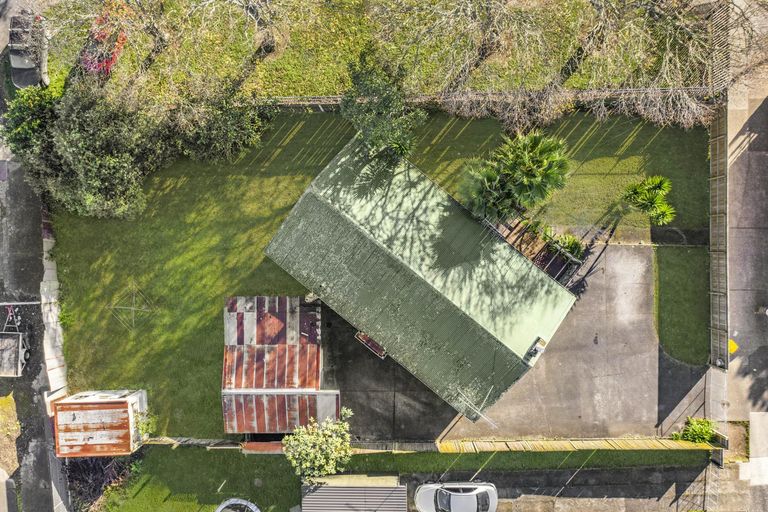 Photo of property in 13c Edinburgh Avenue, Rosehill, Papakura, 2113