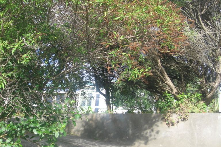 Photo of property in 113 Normandale Road, Normandale, Lower Hutt, 5010