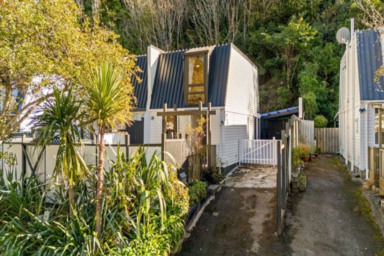 Photo of property in 26b Ranelagh Street, Karori, Wellington, 6012