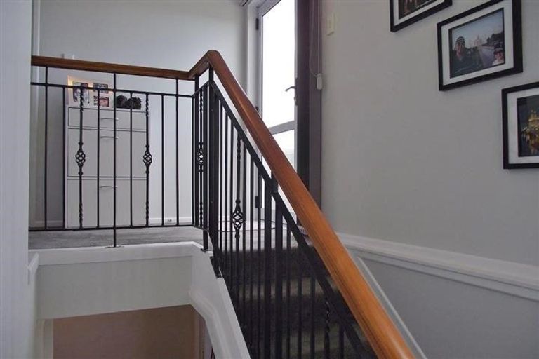 Photo of property in 10 Mcclintock Road, Massey, Auckland, 0614