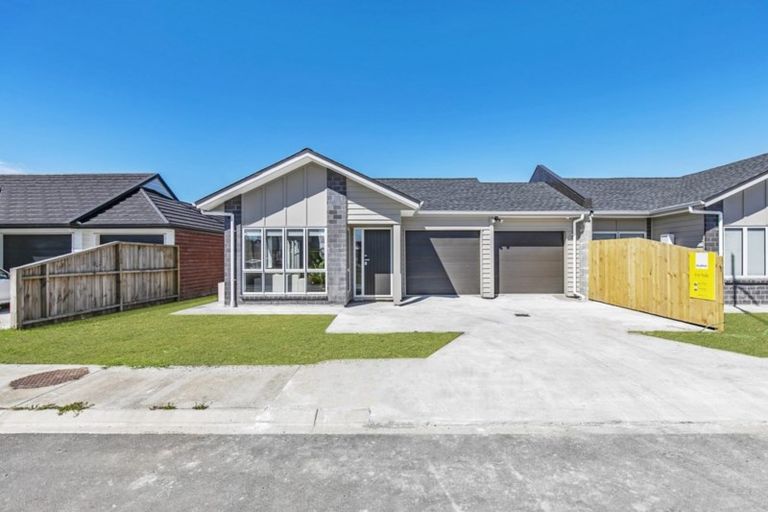 Photo of property in 33 Matata Drive, Takanini, 2112