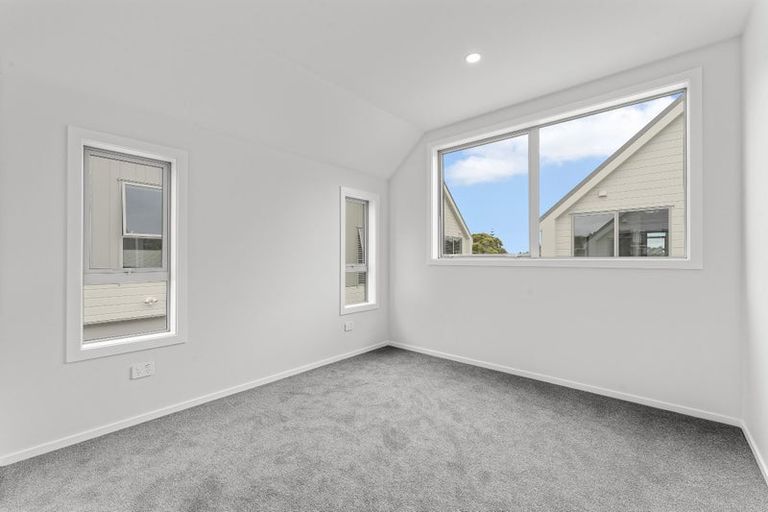 Photo of property in 10a Clensmore Place, Torbay, Auckland, 0630