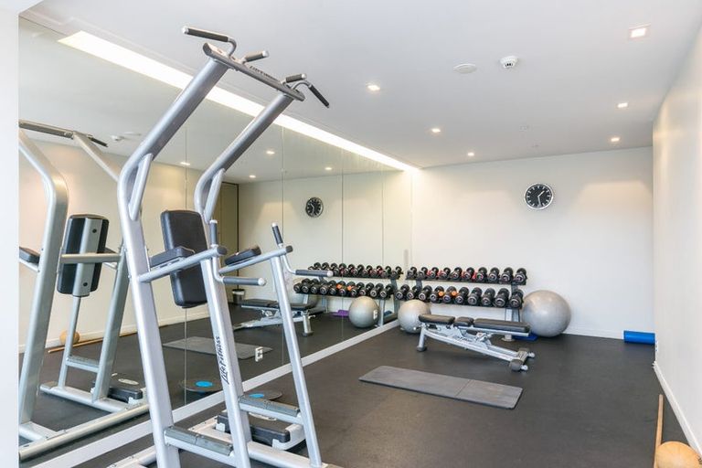 Photo of property in Chews Lane Apartments, 16c/9 Chews Lane, Wellington Central, Wellington, 6011