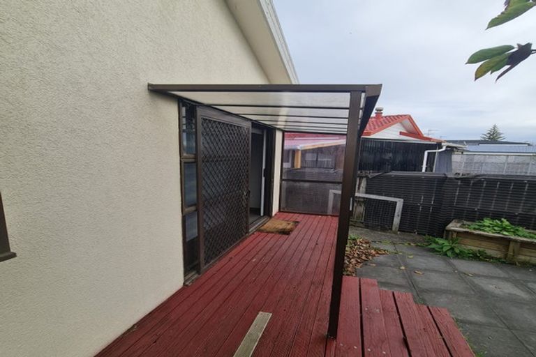Photo of property in 2/21 Southview Place, Wattle Downs, Auckland, 2102