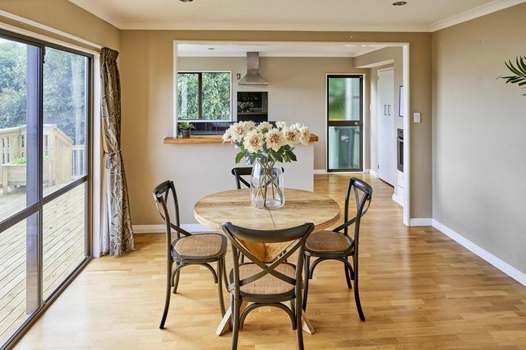 Photo of property in 40 Mercury Way, Whitby, Porirua, 5024