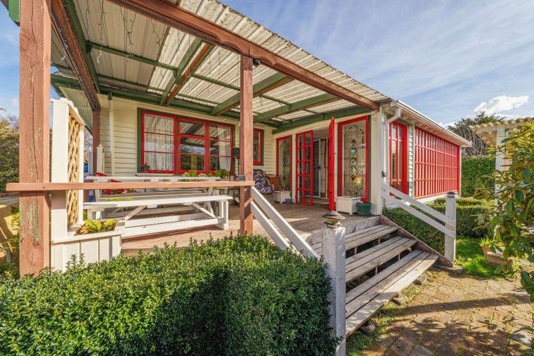 Photo of property in 5 Thackeray Street, Trentham, Upper Hutt, 5018
