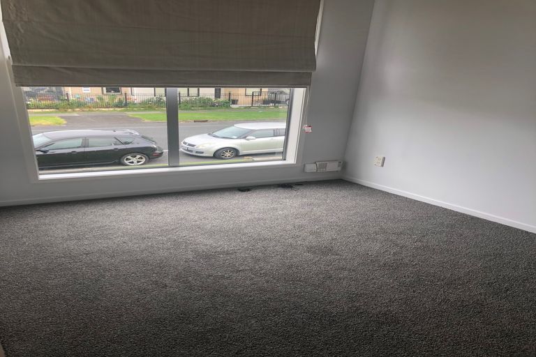 Photo of property in 4/33 Kenderdine Road, Papatoetoe, Auckland, 2025