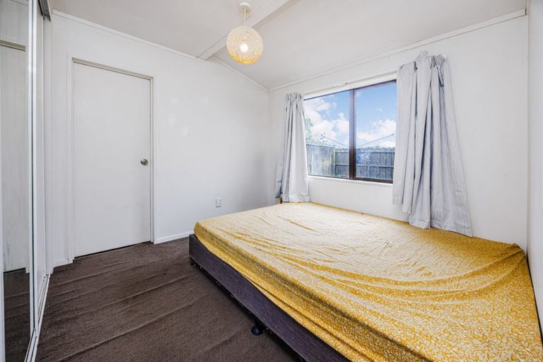 Photo of property in 12/58 Manuroa Road, Takanini, 2112