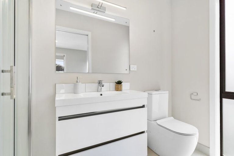 Photo of property in 4b Treloar Crescent, Hobsonville, Auckland, 0616