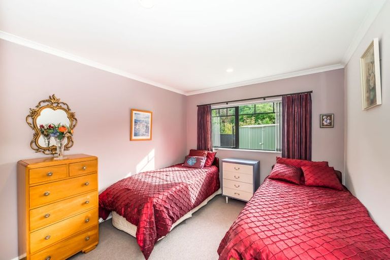 Photo of property in 3 Cabernet Close, Paraparaumu, 5032