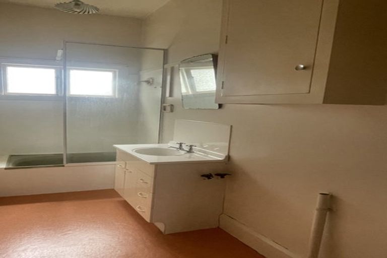 Photo of property in 2/136 Linwood Avenue, Linwood, Christchurch, 8011