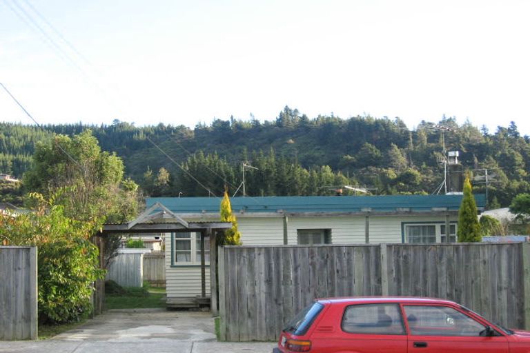Photo of property in 12a Field Street, Silverstream, Upper Hutt, 5019