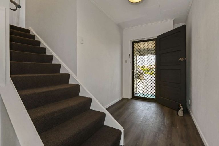 Photo of property in 2 Mclean Terrace, Waipukurau, 4200