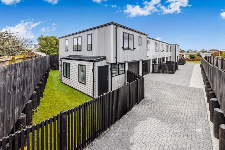 Photo of property in 10b Tinkler Place, Favona, Auckland, 2024