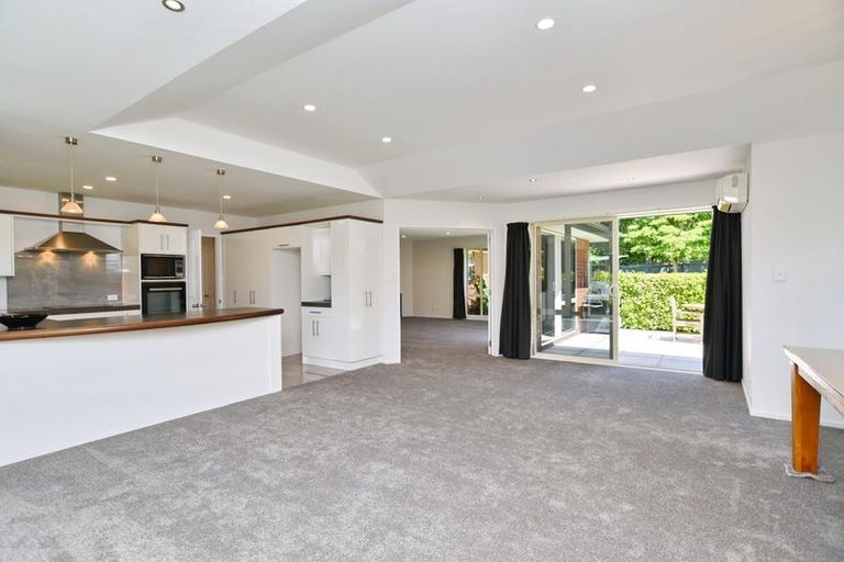 Photo of property in 42 Woodhurst Drive, Casebrook, Christchurch, 8051
