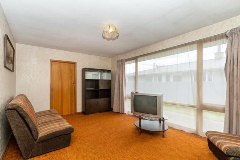 Photo of property in 56 Oriana Crescent, Hornby, Christchurch, 8042