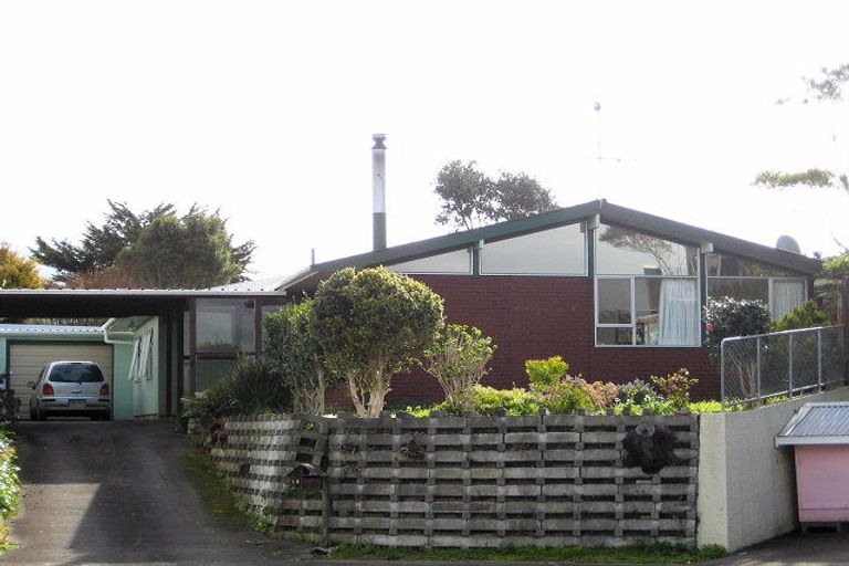 Photo of property in 16 Harriet Place, Spotswood, New Plymouth, 4310