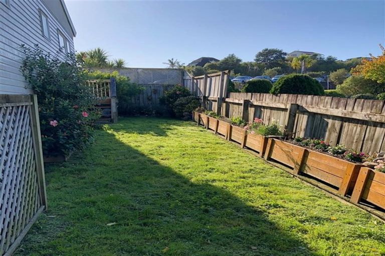 Photo of property in 24b Palmgreen Court, Stanmore Bay, Whangaparaoa, 0932