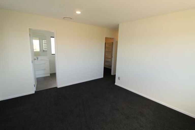 Photo of property in 79 Maka Terrace, Orewa, 0931