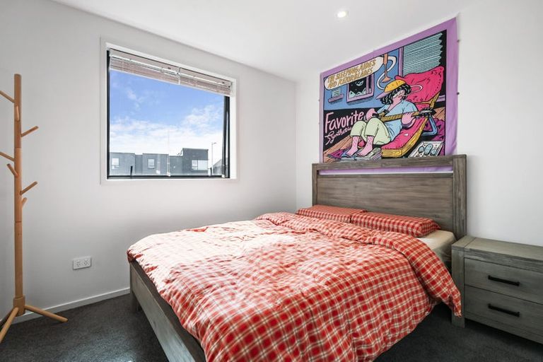 Photo of property in 68 Glidepath Road, Hobsonville, Auckland, 0616