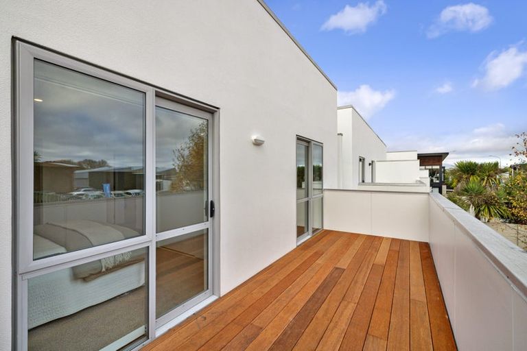 Photo of property in 140g Sherborne Street, St Albans, Christchurch, 8014