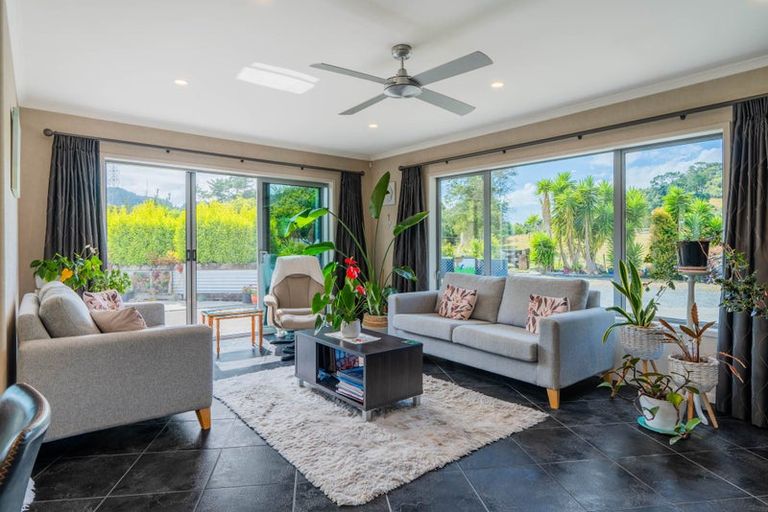 Photo of property in 21 Parker Road, Huntly, 3771