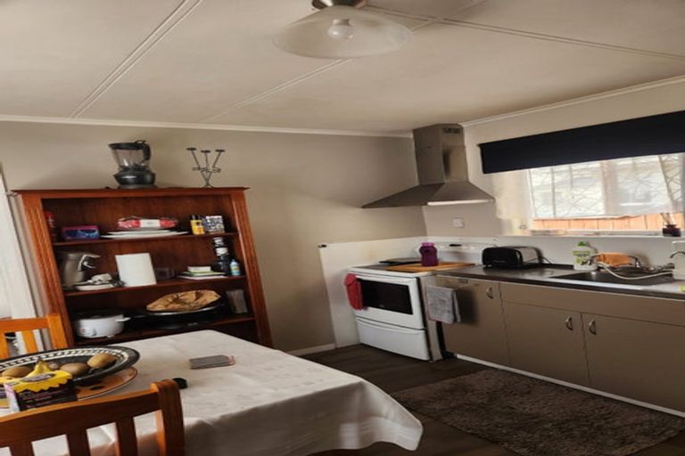 Photo of property in 17 Lytton Street, Feilding, 4702