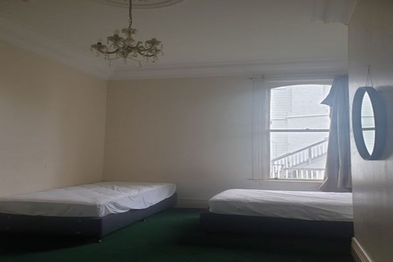 Photo of property in 205u2 The Terrace, Wellington Central, Wellington, 6011