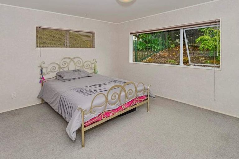 Photo of property in 130b Lakeside Drive, Orewa, 0931